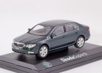 Skoda Superb (green)