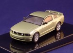 Ford Mustang (beige)