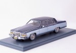 Cadillac Fleetwood Brougham (Dark Blue over Blue)