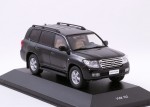Toyota Land Cruiser 200 (black)