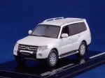 Mitsubishi Pajero (preal white)