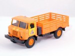 ГАЗ-66 со строительной техникой